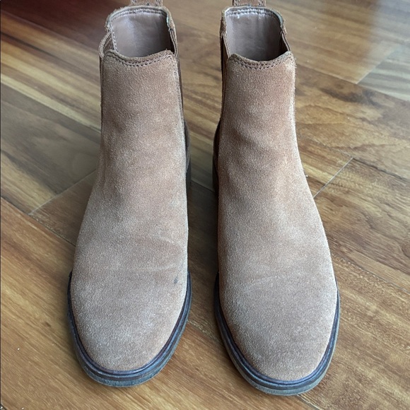 Clarks ankle boots - Picture 3 of 8